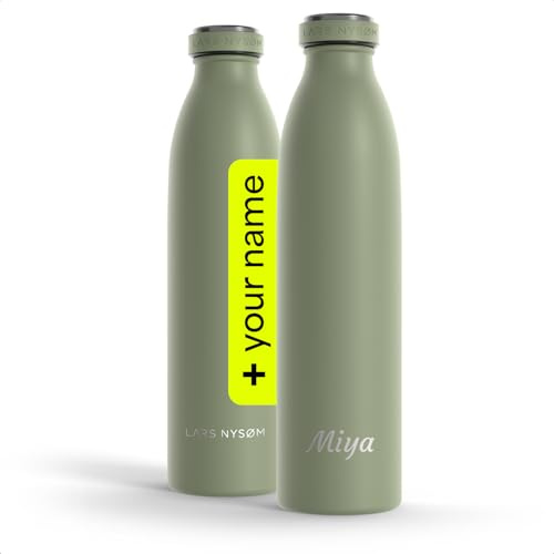LARS NYSØM Personalisierte Edelstahl Trinkflasche 350ml, 500ml, 750ml, 1L, 1 5 liter | Thermosflasche Kohlensäure geeignet mit Gravur | Wasserflasche als Geschenk mit Namen (Sage Green, 750ml)