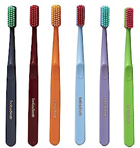Betadent 1 x extra weiche Bürste. Weiche Borsten mit abgerundeten Spitzen. Anti-Plaque, anatomisch, einteilig, verschiedene Farben