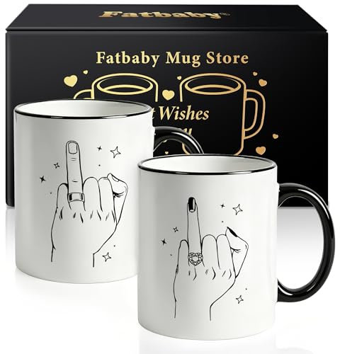 Fatbaby Regalos de boda para parejas, divertido juego de tazas de café con dedo anular, regalos de compromiso para parejas, novios recién casados, regalo de despedida de soltera de Mr and Mrs, 325 ml