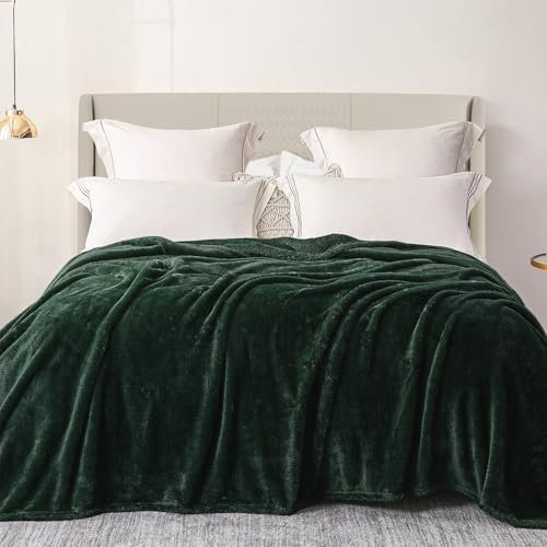 Exclusivo Mezcla Plush Fuzzy Fleece Bed Blanket Double Size 230x168 CM, Super Soft, Fluffy and Warm Blankets, Suitable for All Season Use, Forest Green