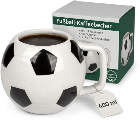 MIJOMA Fußball-Kaffeebecher 400 ml – Henkelbecher aus Dolomit – schwarz weißes Ball-Design – für Kaffee Frühstück und Fanmomente