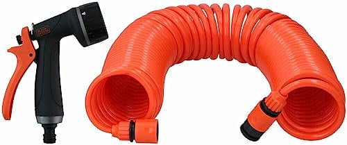 BLACK+DECKER Spiralschlauch 15M - Gartenschlauch Inkl. Gartenspritze und 1/2 Armaturen - Kunststoff - Orange/Schwarz