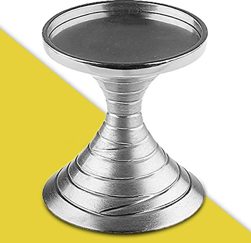 WikaKerzen Kerzenleuchter für Kerzen - Kerzenständer aus Gold & Silber gebürstetem Metall mit unregelmäßiger Oberflächenstruktur - Kerzenhalter für Deko Hochzeits-, Taufkerzen (H 9cm Silber)