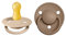 BIBS De Lux Schnuller 2er-Pack, BPA-frei, Kirschform Nippel. Naturkautschuk/Latex, Hergestellt in Dänemark. 0-6 Monate (2er Pack), Vanilla/Dark Oak