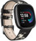 Wanme Echtlederarmband, kompatibel mit Fitbit Versa 3/4/Sense/Sense 2, schwarz-graue Blume, 200 mm, Unisex, Premium-Qualität, elegantes Blumendesign, Edelstahl-Schnalle
