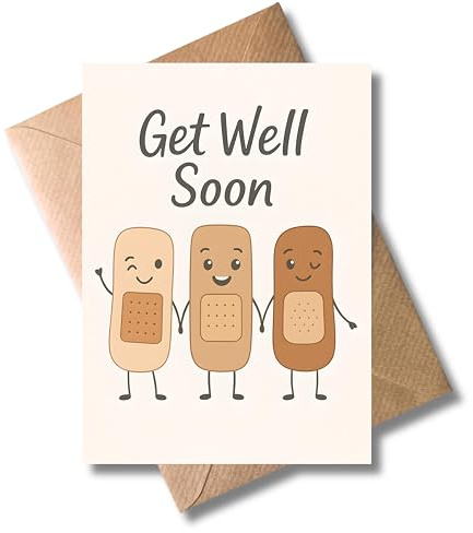 WBdesignz Genesungskarte Get Well Soon mit Umschlag - Süße Aufmunterungskarte mit drei Pflasterfiguren für schnelles gesund werden - Ideal als Geschenk zur Genesung - Gute Besserung (DIN A6)