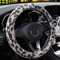 Leoparden-Auto-Lenkradbezug, universal, rutschfest, warm, für den Winter, flauschig, Plüsch, Lenkradhülle, Schutz für die meisten Autos, Durchmesser 36–38 cm : Amazon.de: Auto & Motorrad