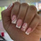 MouyouGlow Press on Nails Mittellang,Square Weiß French 3D Striped Blumen Floral Glitzer Sterne Fake Nails mit Nagelkleber,White Tips Flowers Bling Sommer Künstliche Fingernägel