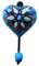 LK Trend & Style Handbemalter Keramik-Wandhaken, Herzform mit Blumenmuster, Blau, 7 x 13 x 3 cm