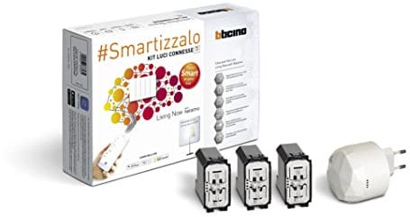 BTicino, Kit Luci Connesse Living Now Smart SKW3601KIT, Per Accendere/Spegnere Luci Tramite App o con Alexa, Google e Siri, con 1 Gateway Plug-in Bianco S36GWDC e 3 Deviatori Connessi K4003C