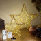 Batteriebetriebener LED Weihnachtsstern Gold mit Fernbedienung & Timer - dimmbar - Dekostern beleuchtet mit warmweißen LEDs für Innen und Außen Weihnachtsdeko Fensterdeko (160 LEDs - B57xH54xT8)