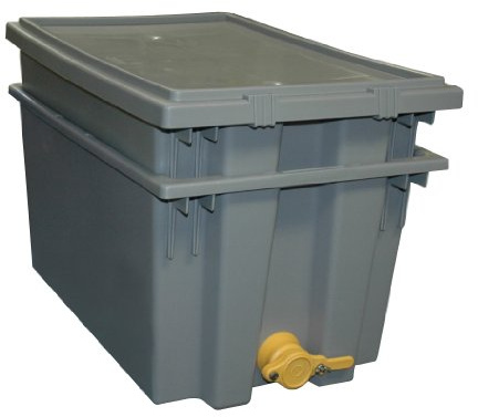Mann Lake, Plastic Uncapping Tank, Gray, Multi-Purpose Honey Extraction & Straining Solution, Durable Polyurethane Build, Honey Gate Included