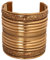 Touchstone NEU Indian Bollywood handgefertigt geätzt Hübscher Blumen Dramatischer Look Slip in leicht zu tragen 3 Zoll Designer Schmuck Manschettenarmband im Goldton für Frauen.