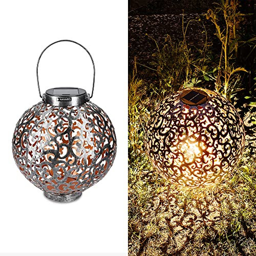 Navaris Metall LED Solarlaterne außen - mit Tragegriff - 21cm - cooler Schatteneffekt - Orientalische Garten Solar Laterne - Gartendeko Lampe Silber