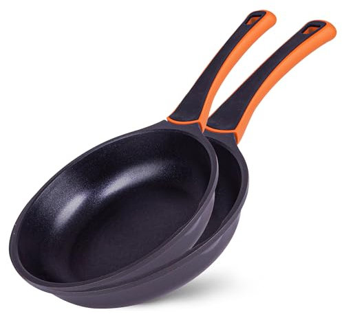 La Moustache - Juego de 2 Sartenes de 22/26 cm, Aluminio Fundido con Revestimiento Antiadherente para Todo Tipo de Cocinas, Incluso Inducción, Sin PFOA, Mangos Antiquemadura (Ducane)