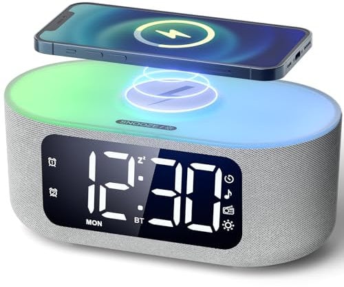 LIORQUE Radio Réveil Bluetooth avec Chargement sans Fil Qi 15W, Réveil Connecté avec Écran LED et 5 Luminosités Réglage, Auto Dimmer, 2 Alarms, Mode Week-End, Sommeil Sonore, Affichage Semaine