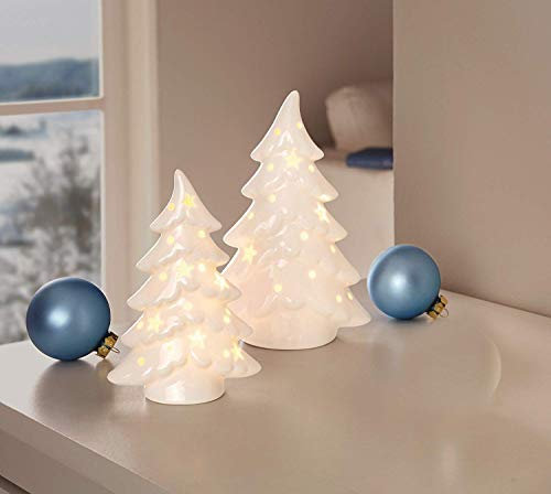Dekoleidenschaft 2er Set LED Tannen aus Porzellan, Hochglanz weiß, 15 + 19 cm hoch, Tannenbaum beleuchtet, Adventsdeko, Weihnachtsdeko, Leuchtdeko, Dekofigur, Mini Weihnachtsbaum