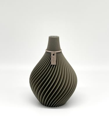 Filsi Home | Nuvia Mini Vase 17 cm – 3D Druck Vase aus PLA Bio-Kunststoff | kleine Moderne Dekovase mit tiefen Rillen | nachhaltige Blumenvase | Wohn- & Tischdeko | Made in Germany (Clay Green)