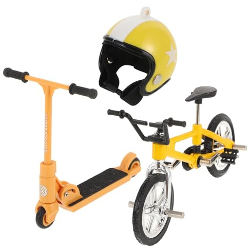 jojofuny Miniatur Puppenhaus Zubehör Set Mit Mini-Fahrrad Roller Und Fahrradhelm – Realistische Miniatur Deko Für Puppenstube Regal Und Schreibtisch – Kreatives Mini Modell Für Spiel Und Sammlung