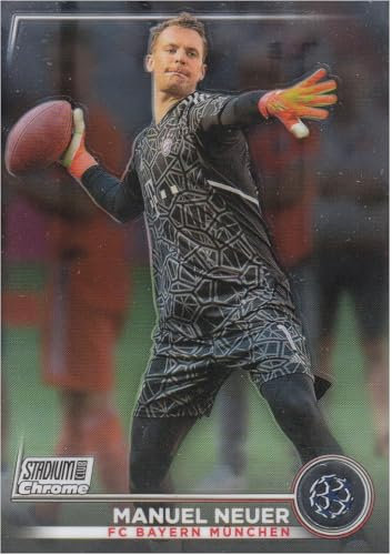 Manuel Neuer Torwart Bayern beim Abschlag eines Rugby Ball Topps Chrome Fußball Sammelkarte 1