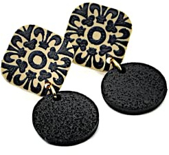 OHRRINGE | SPANISCHES FLIESENMUSTER, Ornamente, schwarz - beige, Gold / 18K vergoldet, hängend, Ohrhänger leicht, Polymer Clay, Modern Boho, Statement Ohrringe