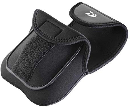 DAIWA Neoprene Reel Cover Angelrollen Schutztasche 12x12 5cm schwarz 15802-025