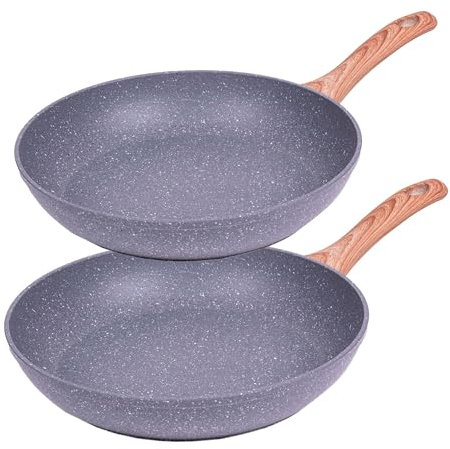 La Moustache - Juego de 2 Sartenes de 22/26 cm, Aluminio Fundido con Revestimiento Antiadherente para Todo Tipo de Cocinas, Incluso Inducción, Sin PFOA, Mangos Antiquemadura (Quilmes)