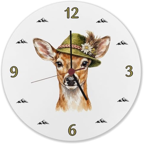 speecheese REH Wanduhr Trachtenhut, alpenländische Tierdeko, lustig | Aquarell-Reh mit Hut aus dem Zillertal, handgefertigt als leise Quarzuhr für Wohnzimmer, Flur oder Küche mit alpinem Charme.