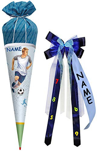 alles-meine.de GmbH Schultüte - mit Stoff bezogen - Fußball - Fußballspieler - 70 cm - mit Holzspitze - rund - incl. Name und individueller großer Schleife - Filzabschluß - Stof..