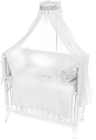 Babyhafen Beistellbett Baby Herzen – Komplettset mit Matratze, Rollen & 8-TLG. Bettwäsche – höhenverstellbar – 90x40 cm – Weiß mit Herzstickerei (weiß)