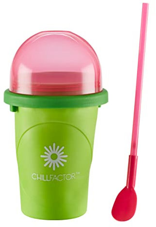 BANDAI - CHILLFACTOR CO07952 Color Verde- Juguete de Cocina - Máquina para Hacer Granizados con Vaso Reutilizable y Pajita, Juguete Familiar. Perfecto para Regalos.