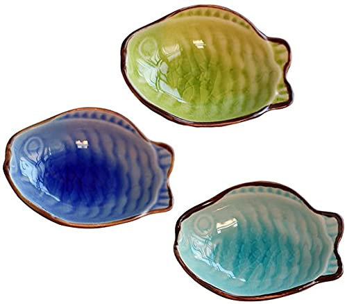 LUCKTE Wait Fly Cute Fish Shaped Ceramics Seasoning Dishes/Tea Bag Holders/Ketchup Saucer/Appetizer Plates/Vinegar Spice Salad Soy Sushi Wasabi Seasoning Dipping Bowls (Set of 3)