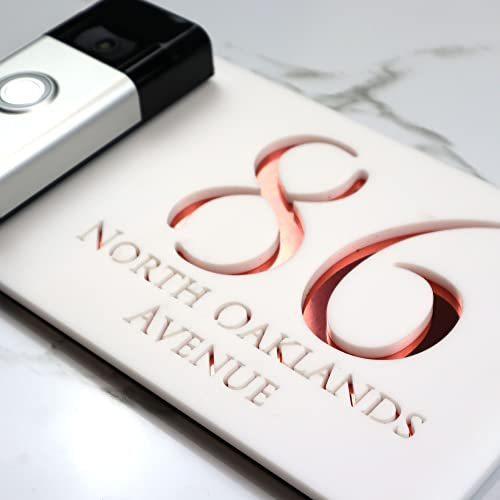 K Smart Sign | Right Text F32 | Bellissima Video Doorbell house sign door number plaques for Nest Ring Wifi doorbell plate mount | Matt White | 300mm x 160mm (Matt White & Rose Gold Mirror)