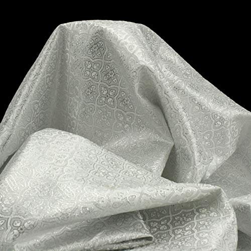 TELA BROCADO REJILLA DE FLORES SERIE MAGO (PLATA, 1 METRO)