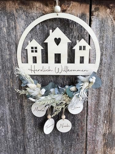 Willkommensschild - Trockenblumenkranz - Türkranz Trockenblumen - Herzlich Willkommen Türhänger - bis zu 5 Namenanhänger inklusive (24cm, Weiss/Grün)