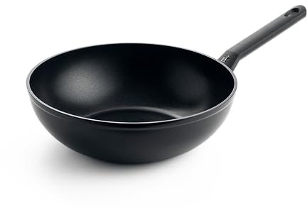 BK Easy Induction Wok de Cerámica Antiadherente, 30 cm/5 litros, Sin PFAS, Apto para Todo Tipo de Cocinas Incluida Inducción, Apto para Horno hasta 160˚C, Mango stay-cool, Lavavajillas, Negro