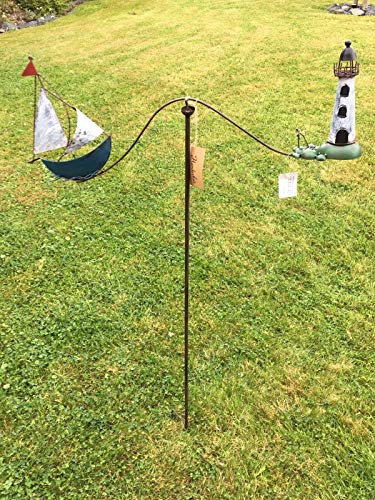 Windspiel-Wippe-Schiff-neben-Leuchtturm-ArtFerro-Handarbeit-Metall-Gartenstecker