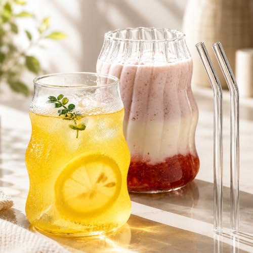 Xygobla 2 Pcs Ribbed Glass Cups Set with Straws | 530ML Vintage Ripple Drinking Glassware, Cocktail Glasses for Iced Coffee, Soda, Tea, Juice & Beverage