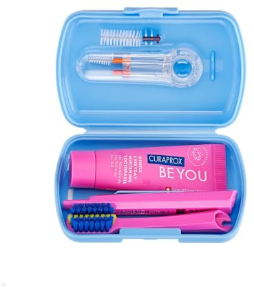 Curaprox Reiseset Ortho, Blau, Swiss Made | Zahnspangen- & Mundpflege unterwegs , Ultraweiche Zahnbürste + Whitening-Zahnpasta , Kompaktes Ortho-Set