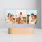 Cristal Plaque Lámpara LED 3 Fotos y dedicatoria Personalizada – Metacrilato Premium y Base de Madera – Regalo Original para Cumpleaños, Bodas y Aniversarios