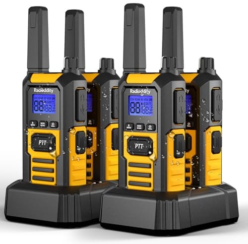 Radioddity HD-1 Walkie Talkie IP67 impermeabile, Set radio PMR robusto, antipolvere e antishock con chiamata di gruppo a un tasto, allarme vibrante, SOS, ricarica via base e USB-C (4 pezzi, giallo)
