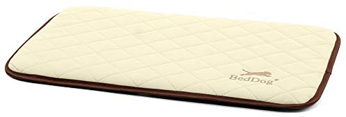 BedDog® Gesteppte Hundematte Nelly - Komfortables Hundekissen, langlebige Haustier-Unterlage aus Kunstleder, Hundebett, M (60x40cm), Sand, Creme