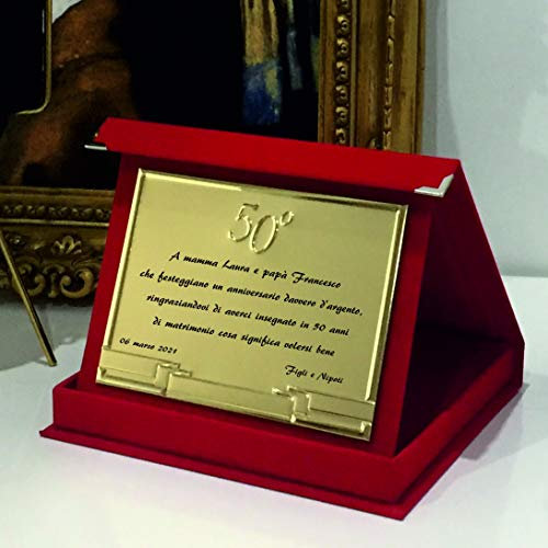 Targa Personalizzata 50° Anniversario – Nozze d’Oro | Targa commemorativa anniversario matrimonio 50 anni con dedica su cofanetto eleganza velluto