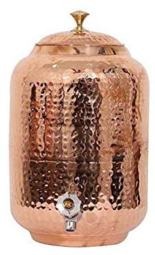 Handicraft-World Wasserspender, handgefertigt, aus reinem Kupfer, 4 Liter, Ayurveda, Heilwasserspeicher, Kupferflasche, Krug mit 2 gehämmerten Gläsern (12 Liter)