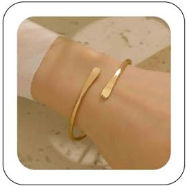 TseenYi Boho Offener Armreif Gold - Dünner Vintage Armband Mit Tropfen - Gehämmertes Metall Armreif