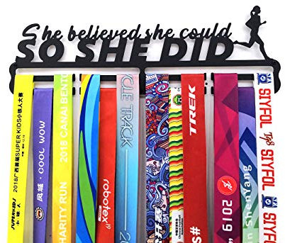 Medaillen Aufhänger Running Wand für Laufen Halter Display Rack, Schwarz Super Hart Stahl Metall,Wandmontage Medaillenhalter - She Believe She Could,So She Did- Laufsport Tolles Geschenk für Läuferin