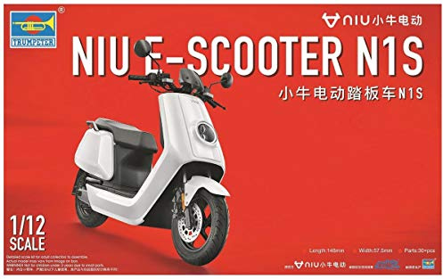 Trumpeter 757305-1/12 E-Scooter NIU N1S - Maßstab 1:12