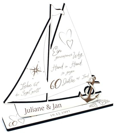 DEKOLANDO Diamantene Hochzeit Deko Hochzeitstag 60 Jahre Jubiläum mit Wunschnamen Datum Holz Aufsteller Schiff - EIN gemeinsamer Weg, Hand in Hand - 18 x 20 cm