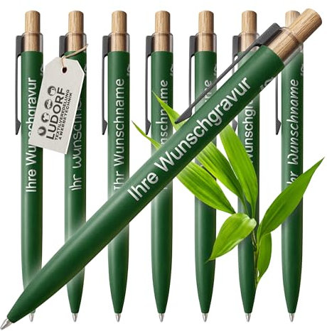 #teamludorf - 50x Aluminium Kugelschreiber mit Lasergravur - Metallclip, Bambusdrücker, blau schreibend - personalisiertes Werbegeschenk, Farbe:Grün, Menge:50 Stück