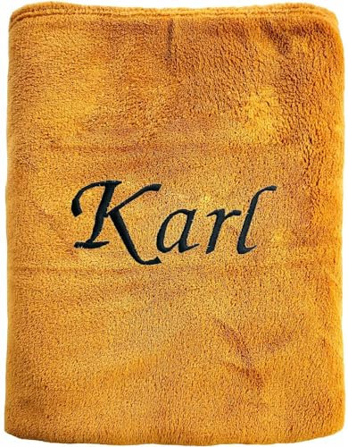 KDO MAGIC - Personalisierte Decke - Gestickter Vorname - Fleecedecke Bestickt - 125x130 cm - Geschenkidee für den Muttertag, Weihnachten (Ocker)